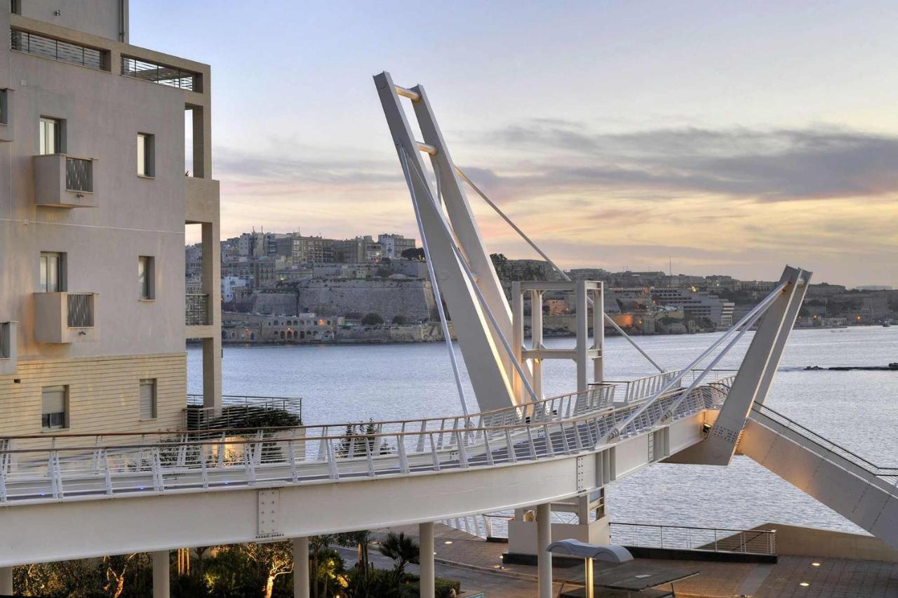 Superlative Apartment With Valletta And Harbour Views Sliema Exterior photo