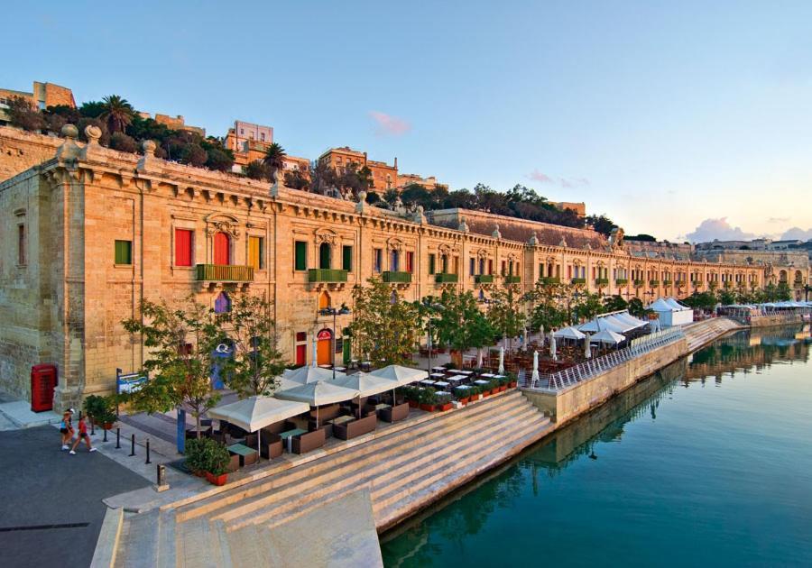 Superlative Apartment With Valletta And Harbour Views Sliema Exterior photo